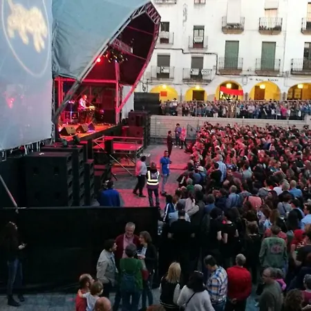 Lägenhet La Machacona Plaza Mayor Recien Reformados Caces
